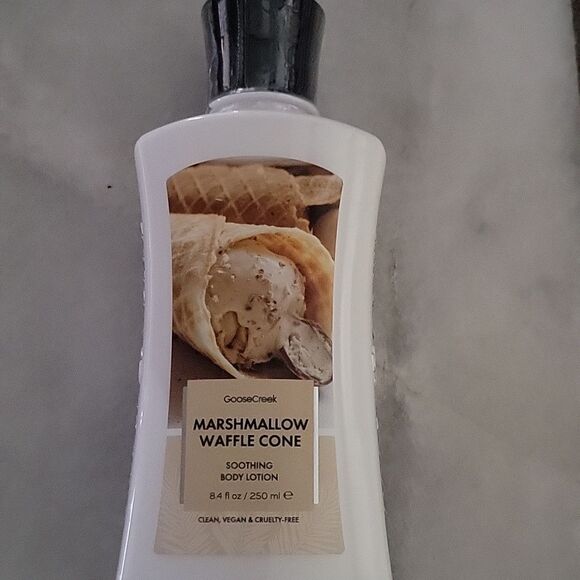 Goose Creek Marshmallow Waffle Cone Body Lotion - New 8.4 fl oz - Picture 1 of 5